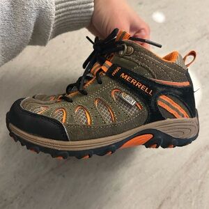 MERRELL boys hiking boots